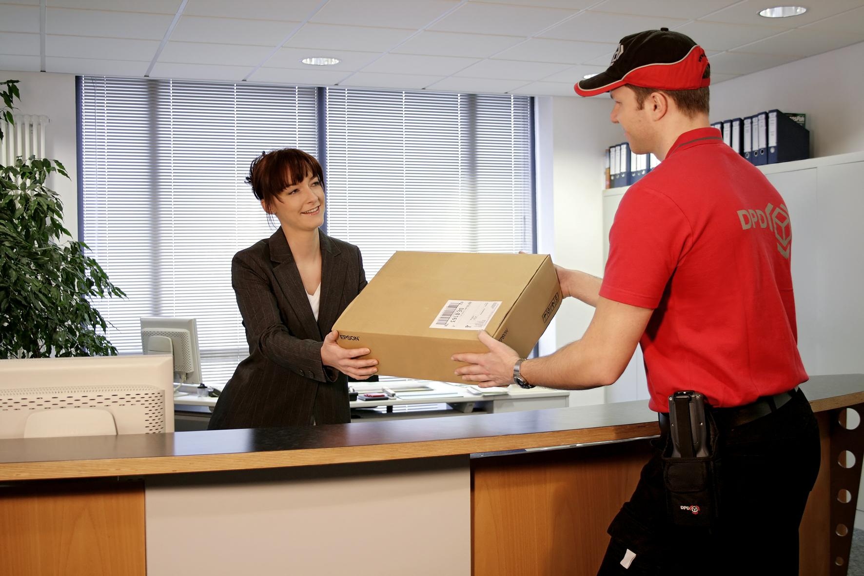 Great Satisfaction With the Parcel Sending Services for You