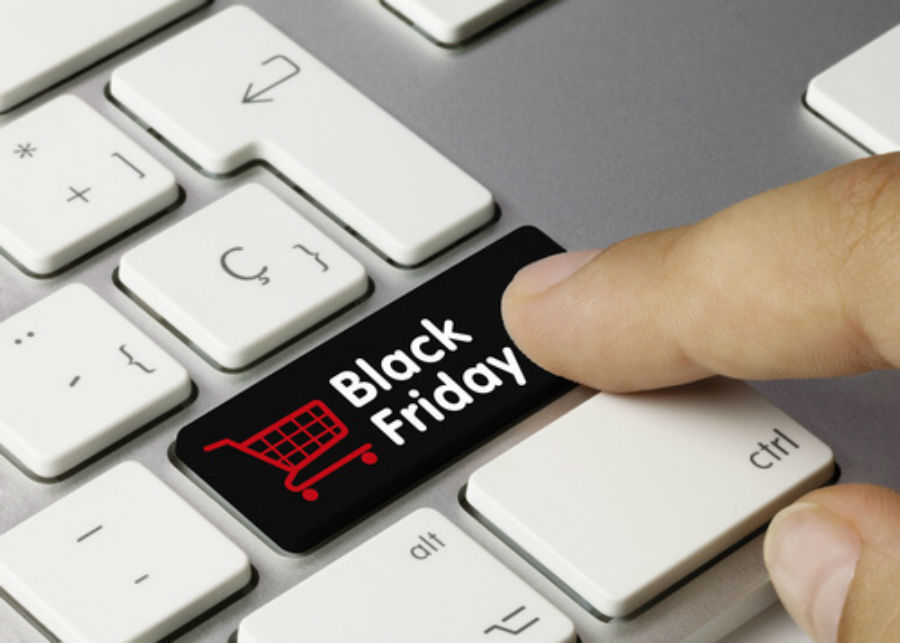 4 Reasons to Shop Online on Black Friday