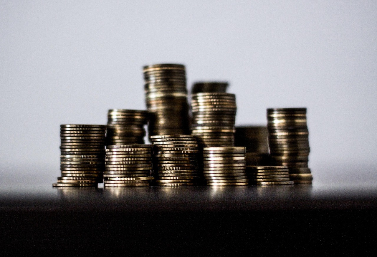 Money, business, money — "Canadian Online Dispensaries with Fastest Delivery Times"