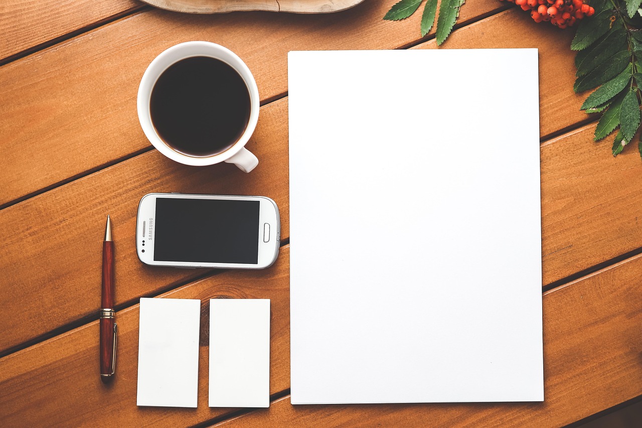 Coffee, phone, paper — Maximizing Your Earnings with a Part-Time Nodo Position